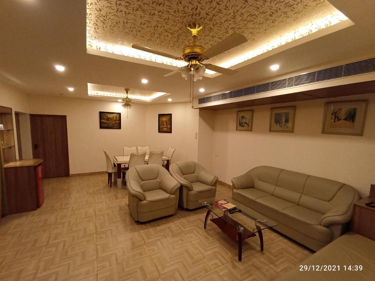 Grand Continental Hotel Allāhābād Junction Екстериор снимка