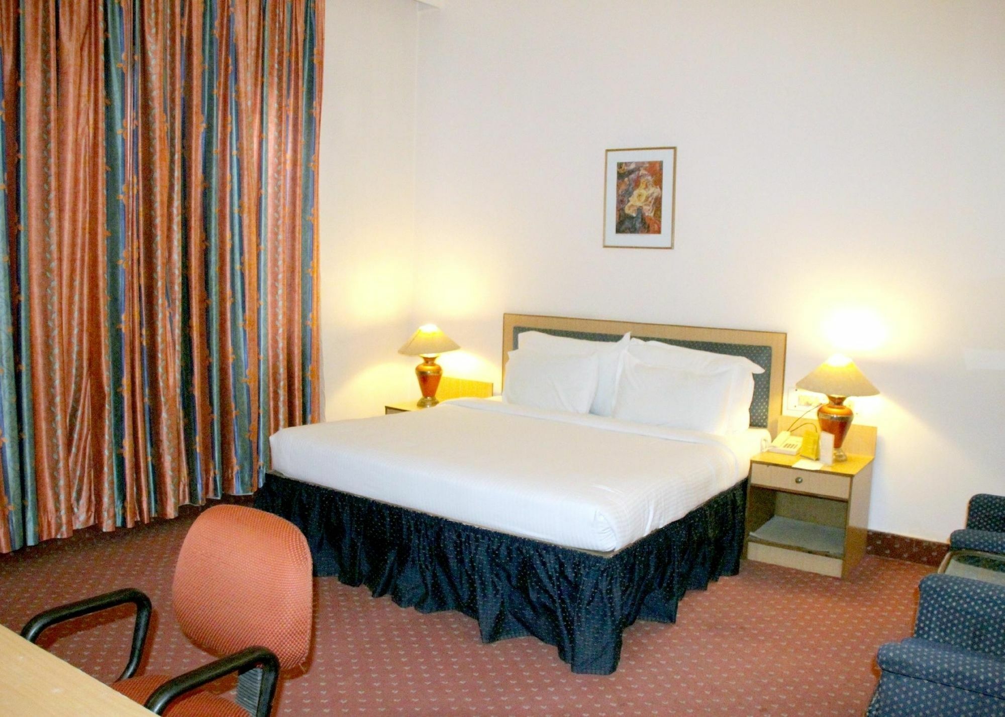 Grand Continental Hotel Allāhābād Junction Екстериор снимка